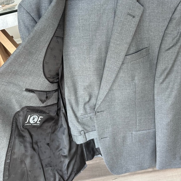 ❗️NWT JOE Joseph Abboud
Modern Fit Suit - Picture 3 of 8